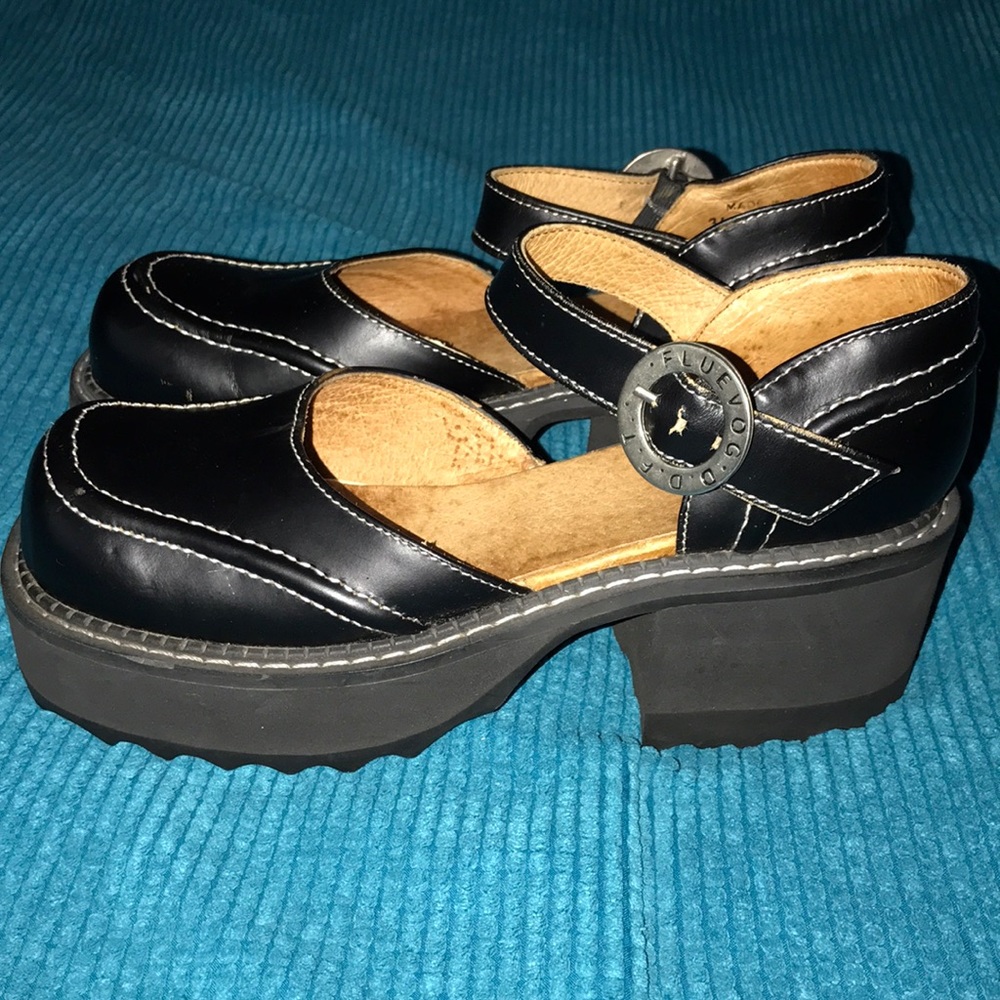 VINTAGE FLUEVOG LOLITA MARYJANES